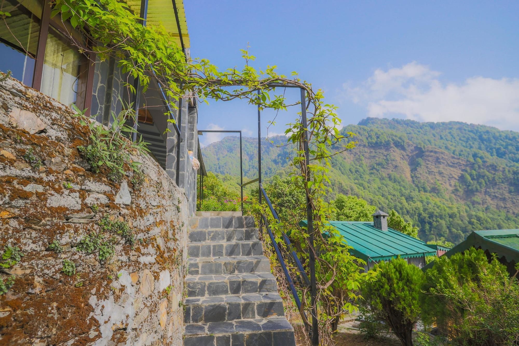 V Resorts The Nest Cottage Nainital Exterior photo